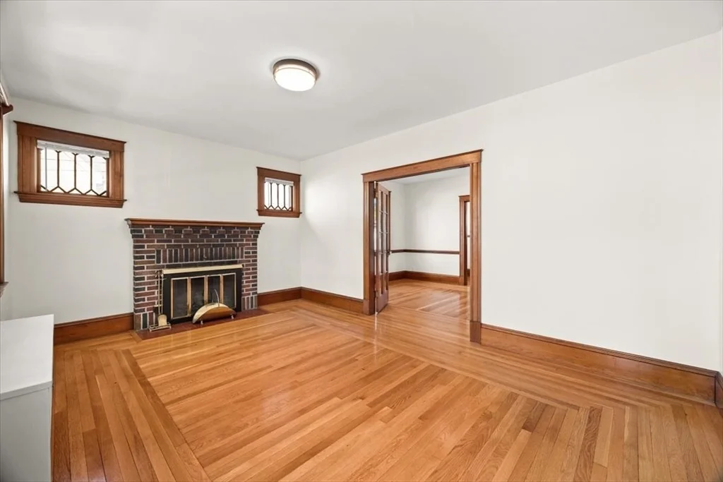 Photo of 153 Brookside Ave.