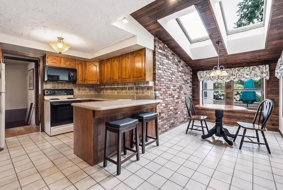 Photo of 4 Orchard Dr