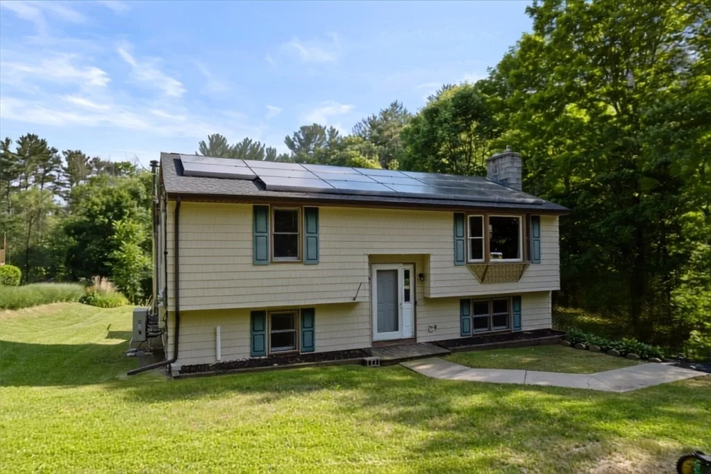 Photo of 198 Lower Gore Rd