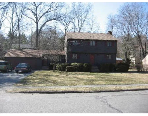 Photo of 35 Ledgewood Dr