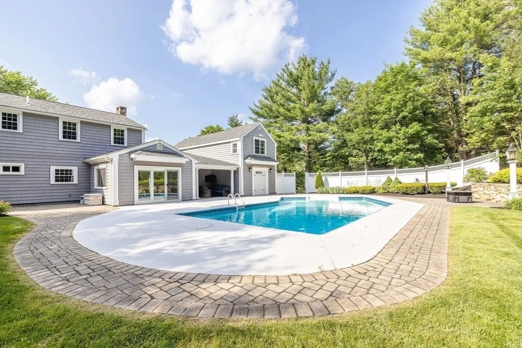 Photo of 17 Appleton Road