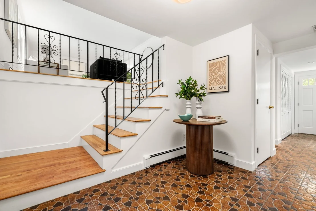 Photo of 43 Meredith Circle