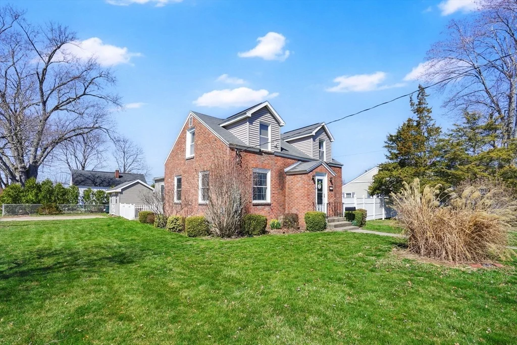 Photo of 101 Ray St