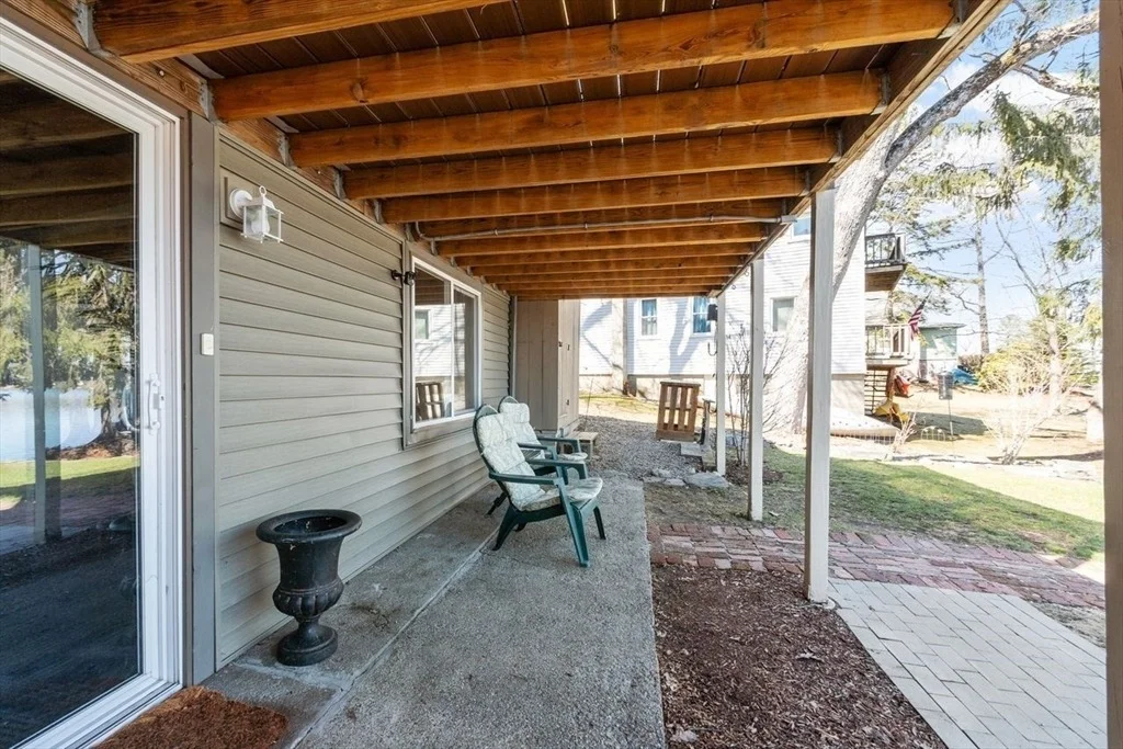 Photo of 469 Lake Ave