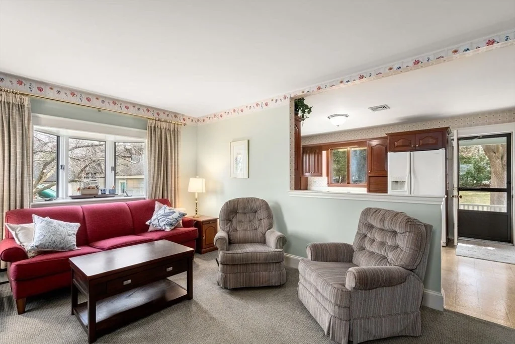 Photo of 84 Sassamon Ave