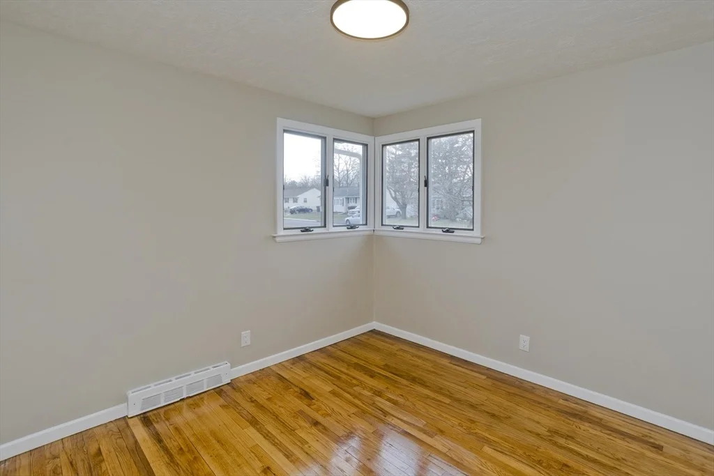 Photo of 2 Pearl St Ext