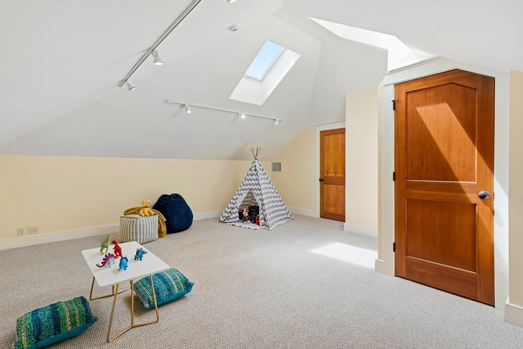 Photo of 31 Winthrop Road