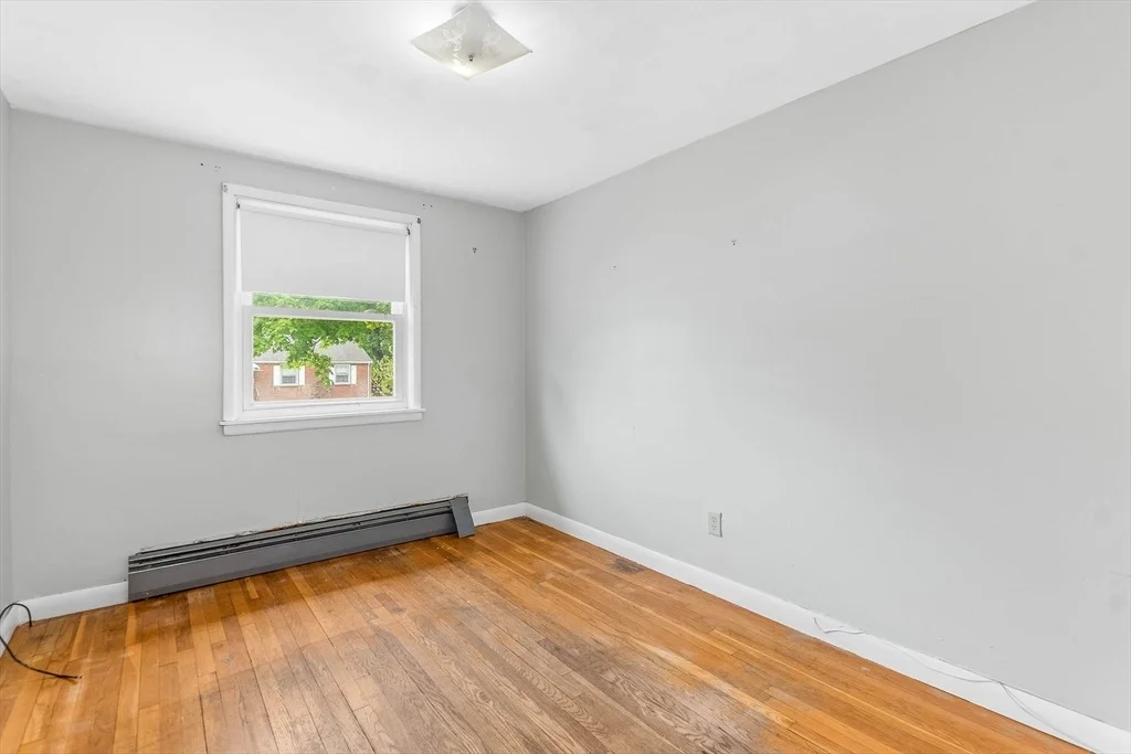 Photo of 137 Eleanor Dr