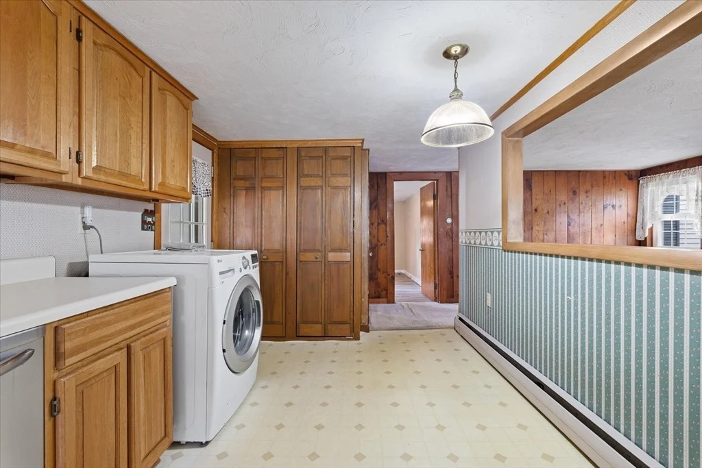 Photo of 1 Freeman Ave