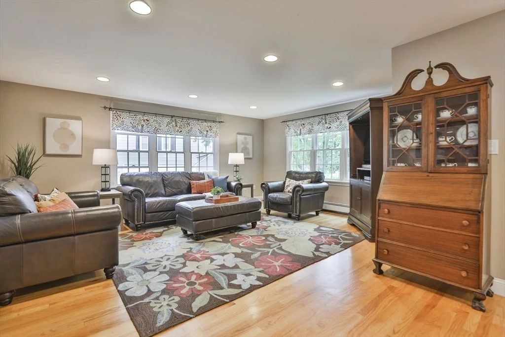 Photo of 33 Reynolds Rd