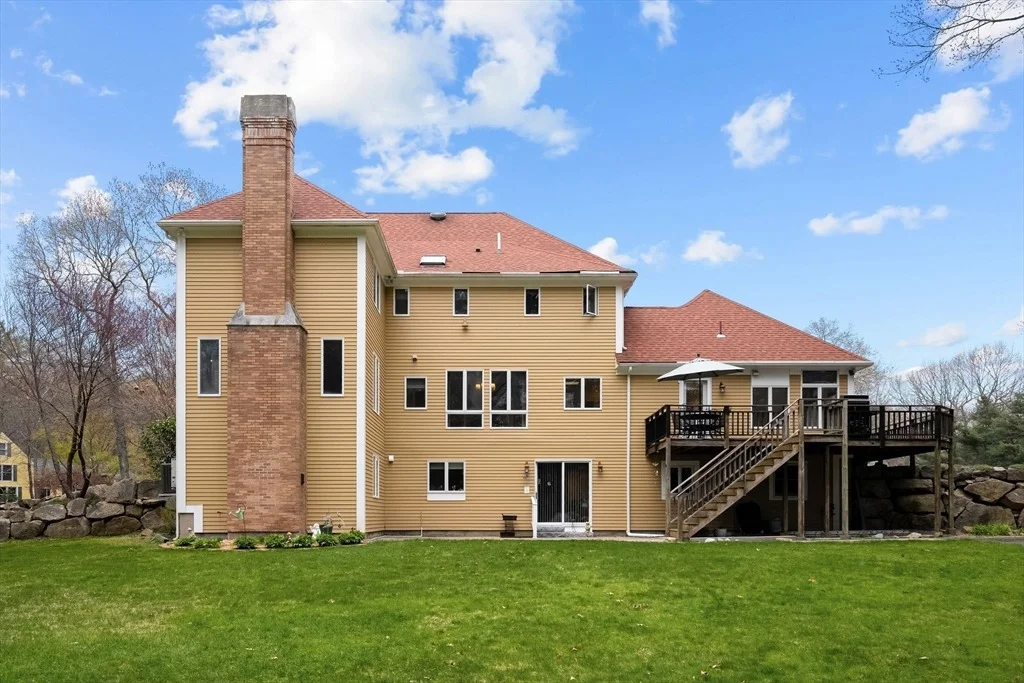 Photo of 231 Manns Dr