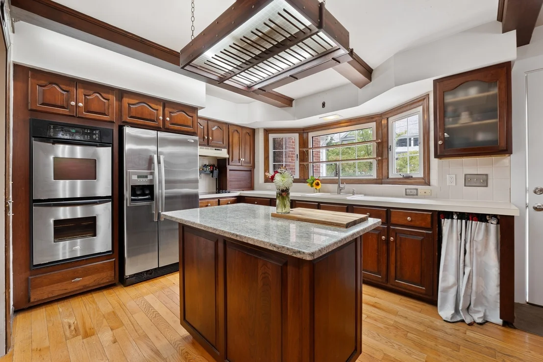 Photo of 163 Oakside Ave