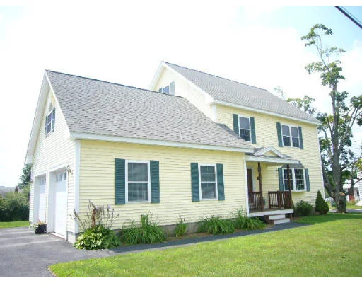 Photo of 444 Oak St.