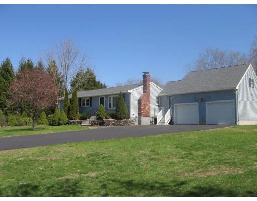 Photo of 69 Moonlight Dr