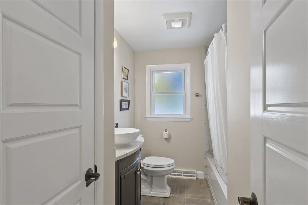 Photo of 16 Jonathan Dr