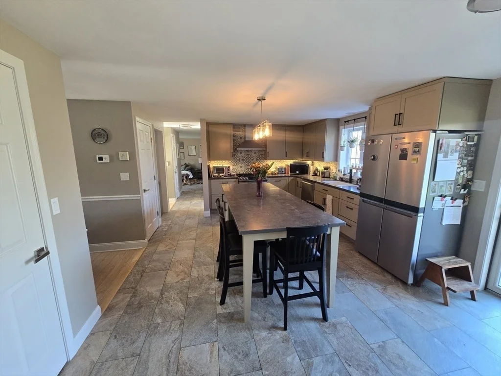 Photo of 162 Sutton Ave