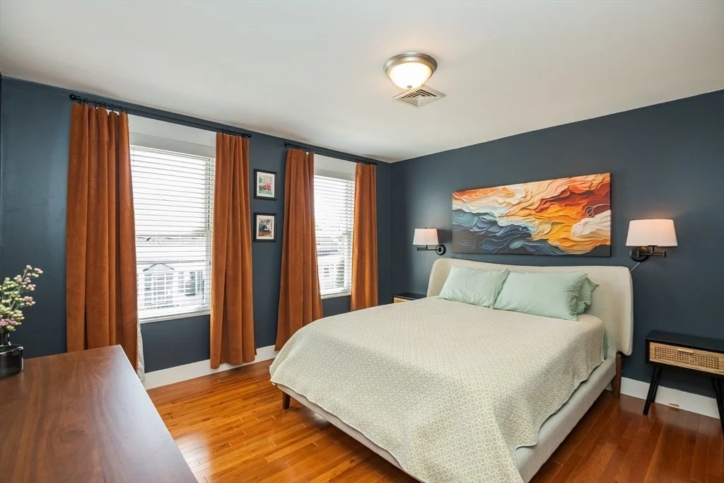 Photo of 3 Pond Street