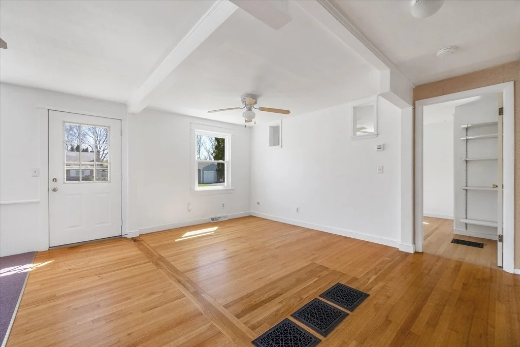Photo of 32 Bayberry