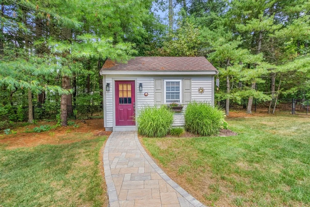Photo of 9 Douglas Dr
