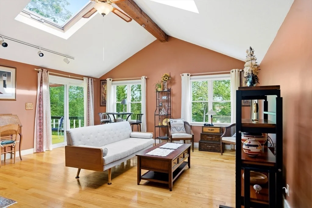 Photo of 225 Riverside Drive