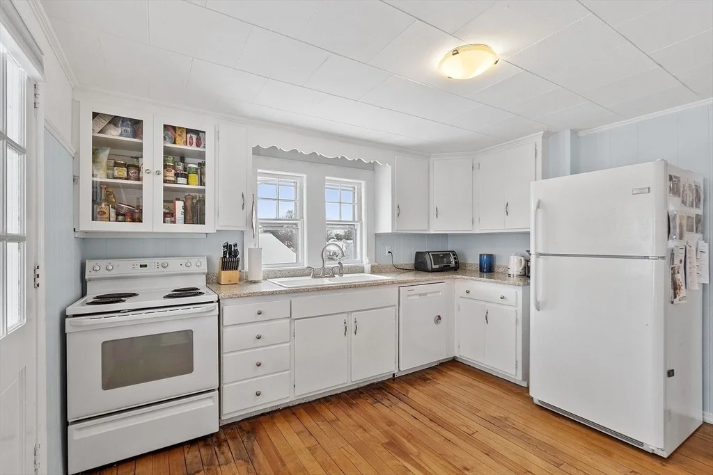 Photo of 232 Lowell St