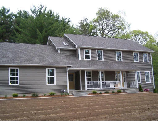 Photo of 901 Shaker Road