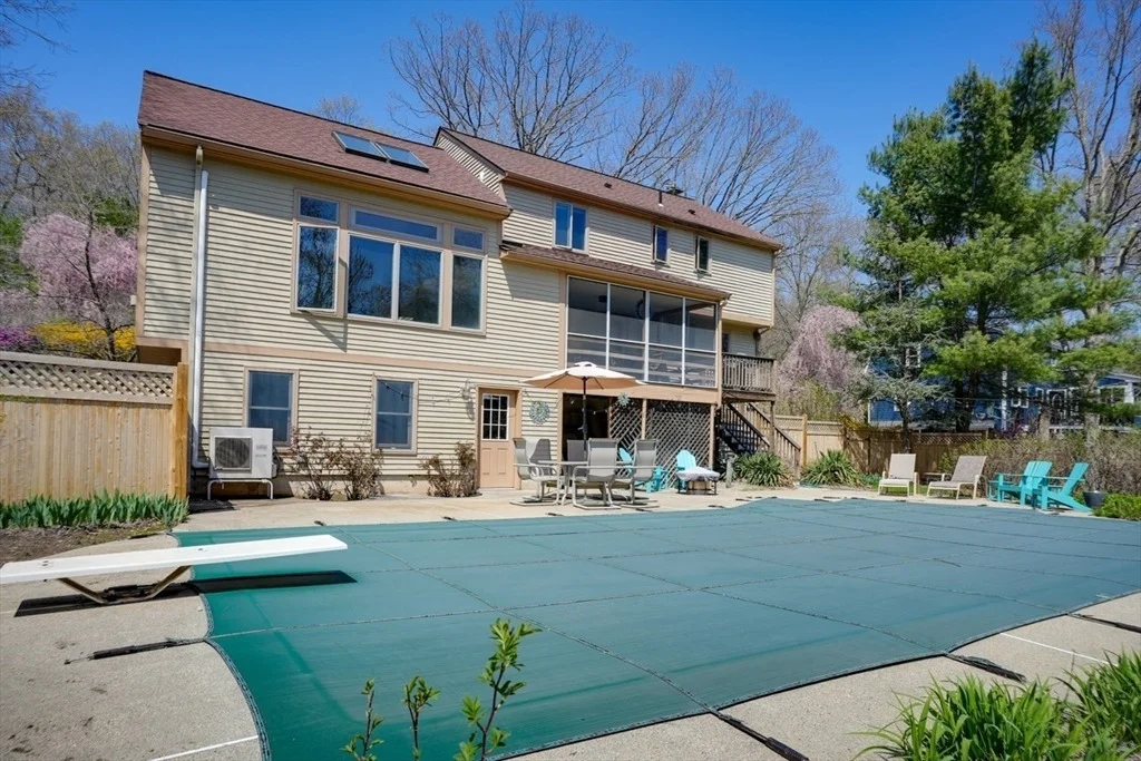 Photo of 166 Willowgate Rise