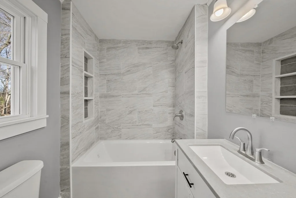 Photo of 31 Dexter St