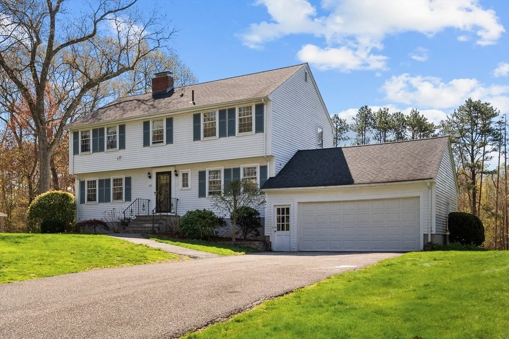 Photo of 49 Blackberry Ln