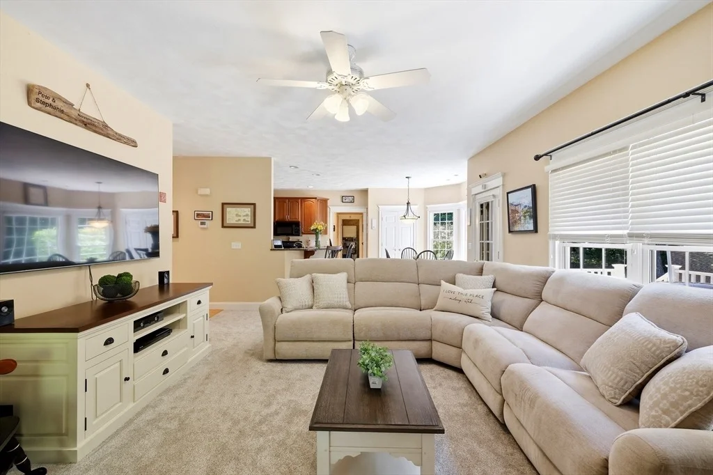 Photo of 8 Wintergreen Cir