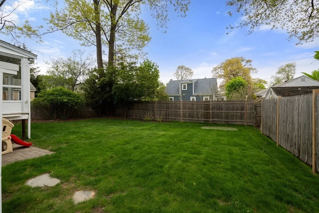 Photo of 152 Sprague St