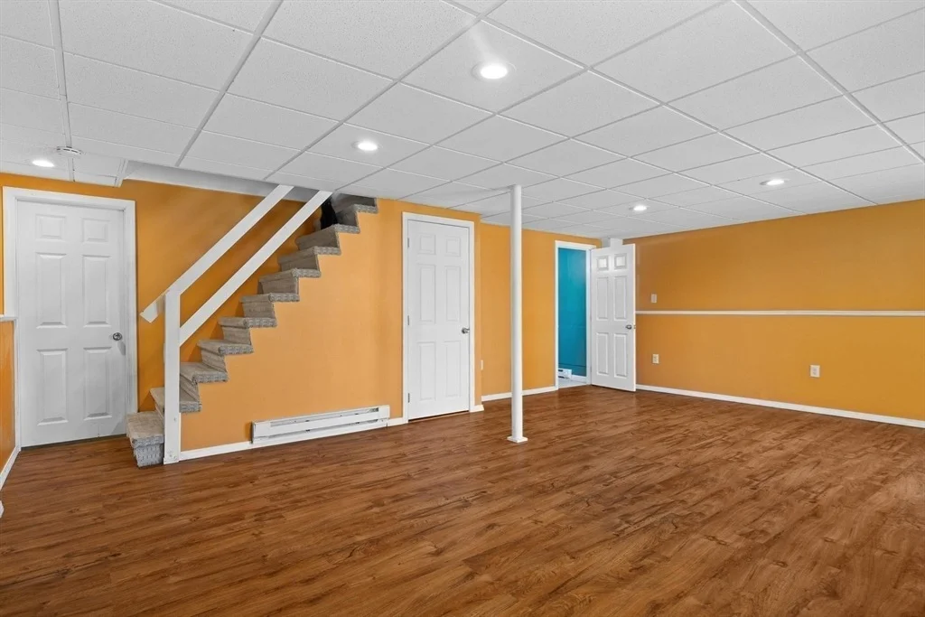 Photo of 33 Lakeview Ave