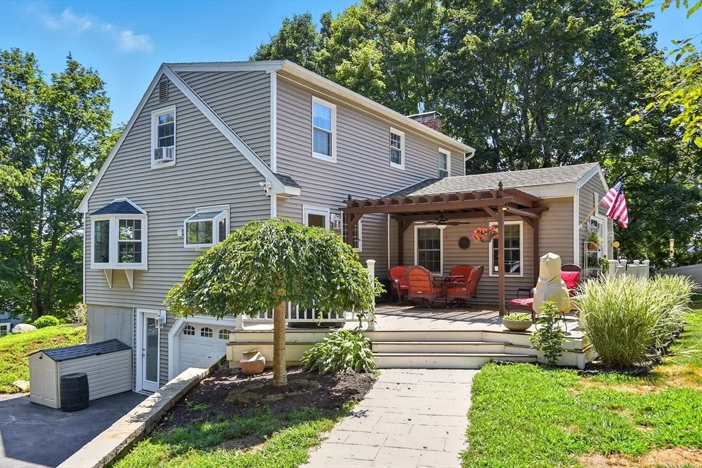 Photo of 444 Dennison Dr