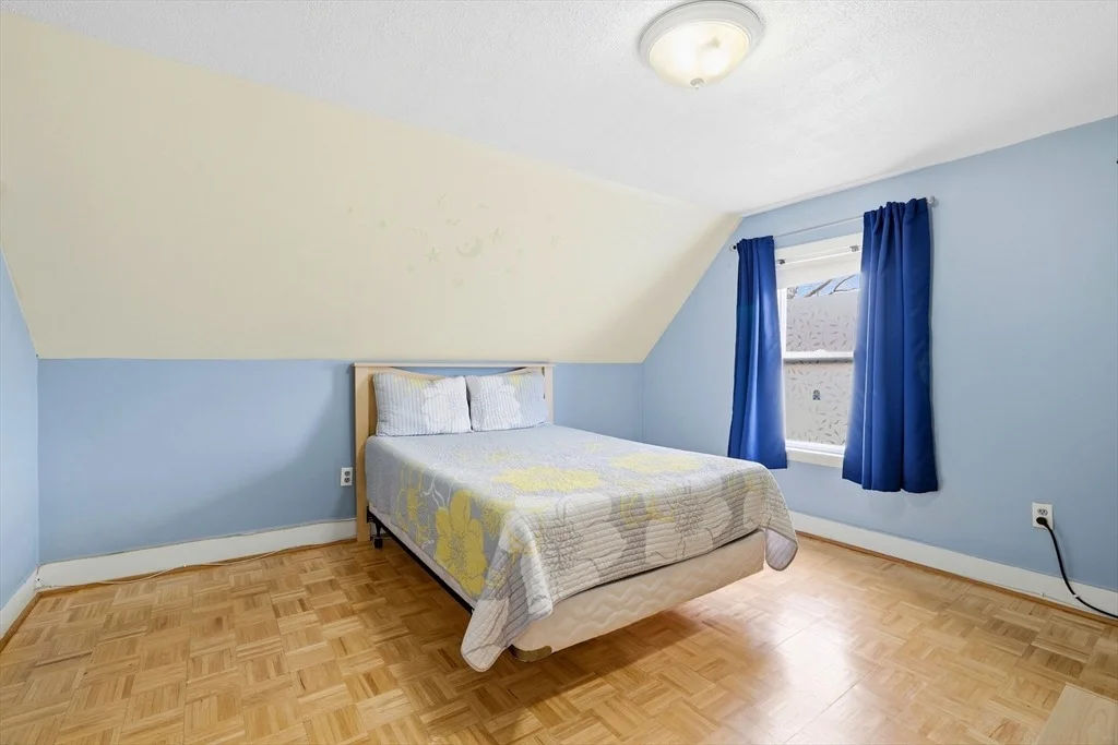 Photo of 30 Woodlawn St