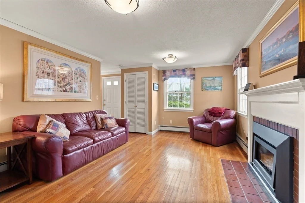 Photo of 24 Mohawk St