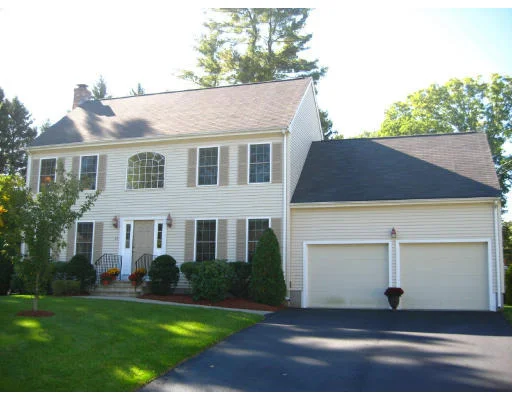Photo of 17 Bernardo Drive