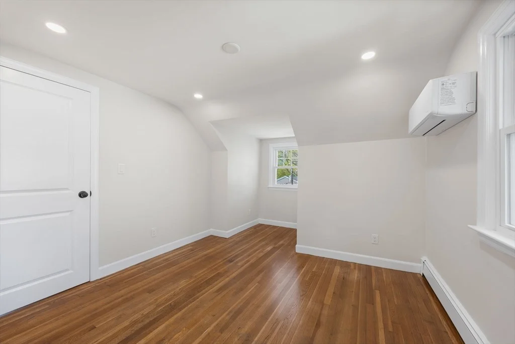 Photo of 73 Hemlock Street