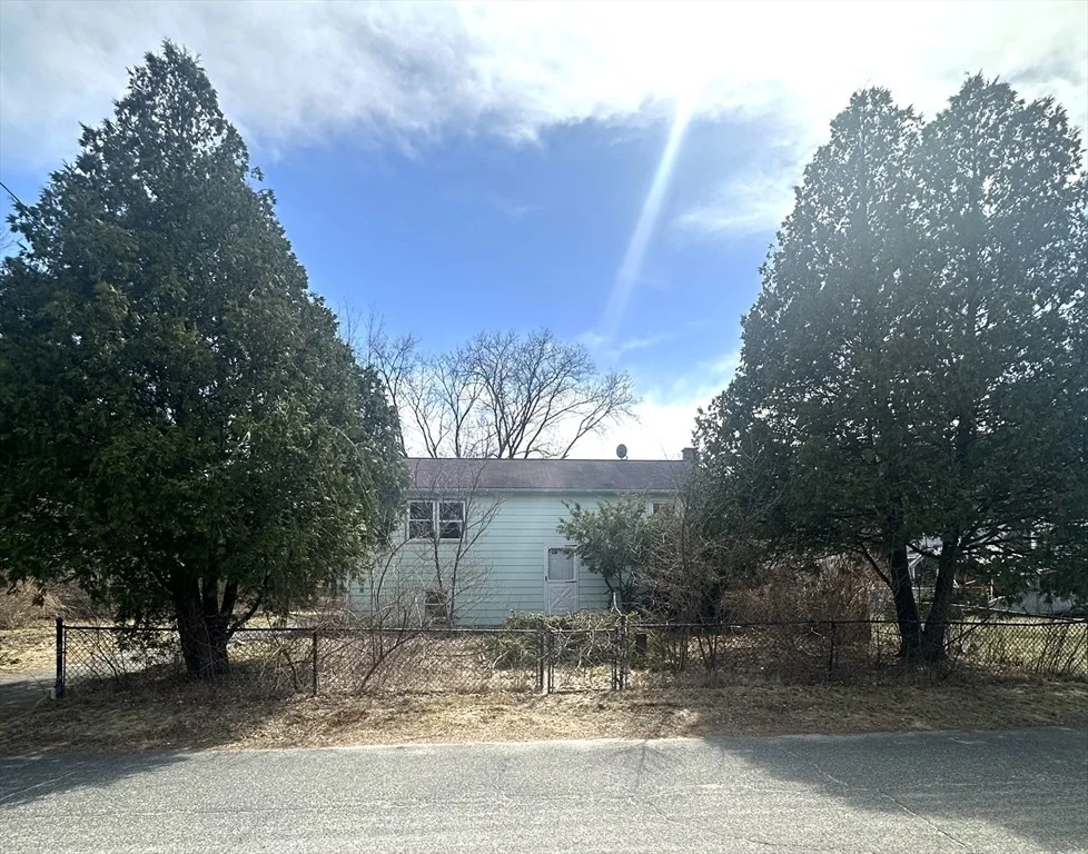 Photo of 16 Sandrah Dr