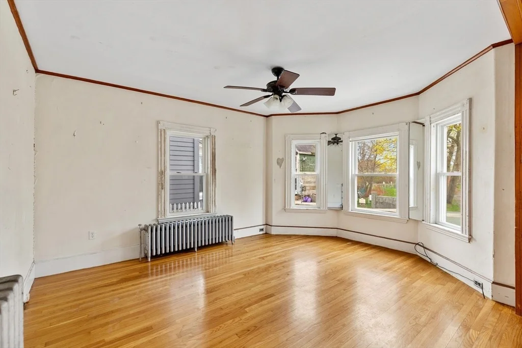 Photo of 105 Centennial Ave