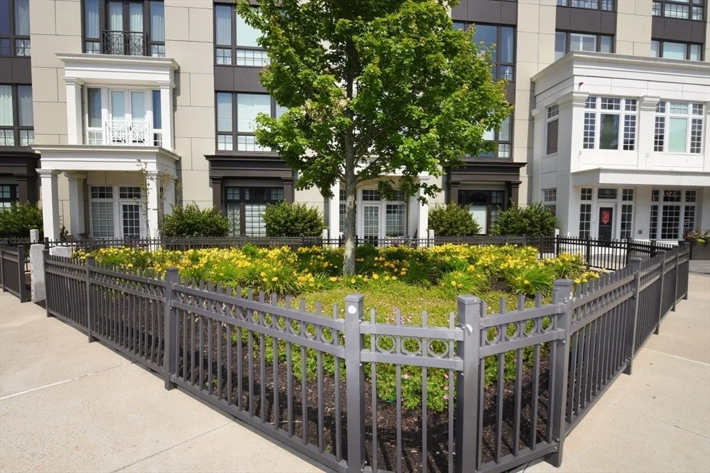 Photo of Unit 313 at 10 Shipyard Drive
