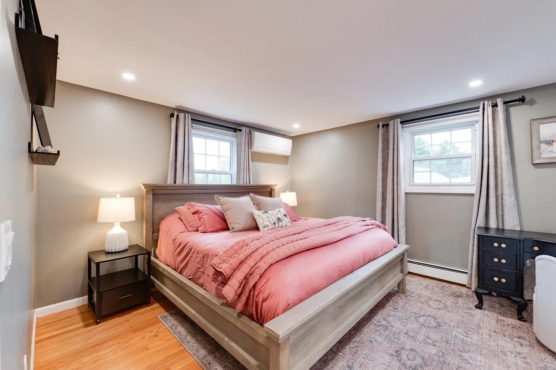 Photo of 67 Kittredge Dr