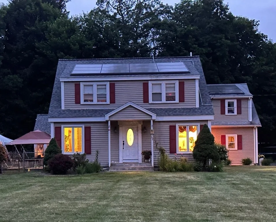 Photo of 2 Rhodes Ave