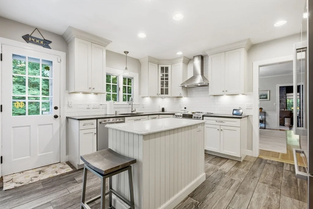 Photo of 280 Singletary Lane
