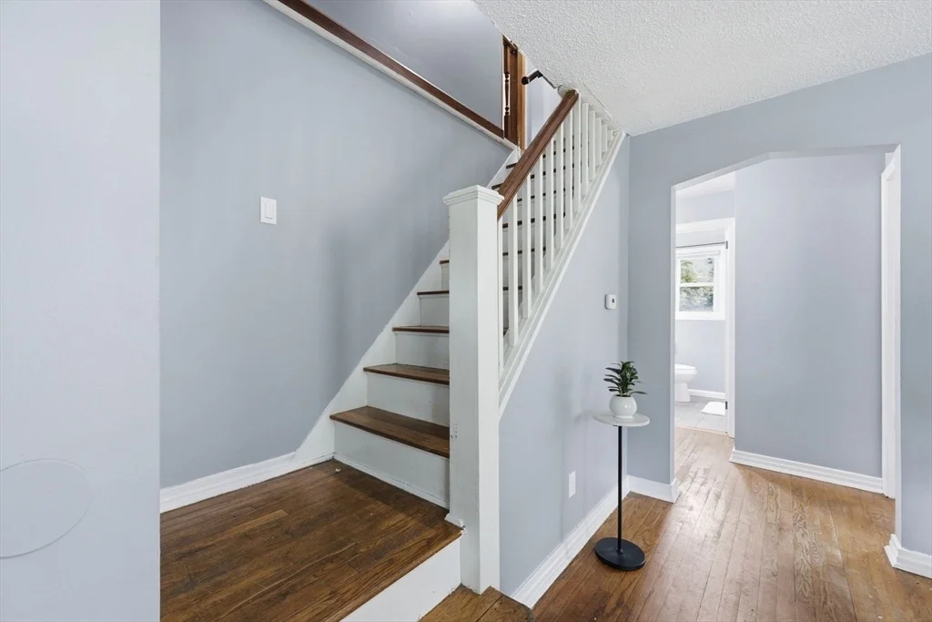 Photo of 111 Breckwood Blvd