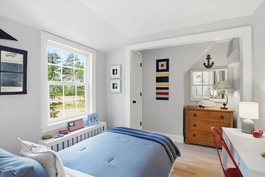 Photo of 77 Cushing Road