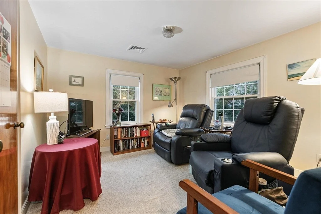 Photo of 79 Livermore Rd