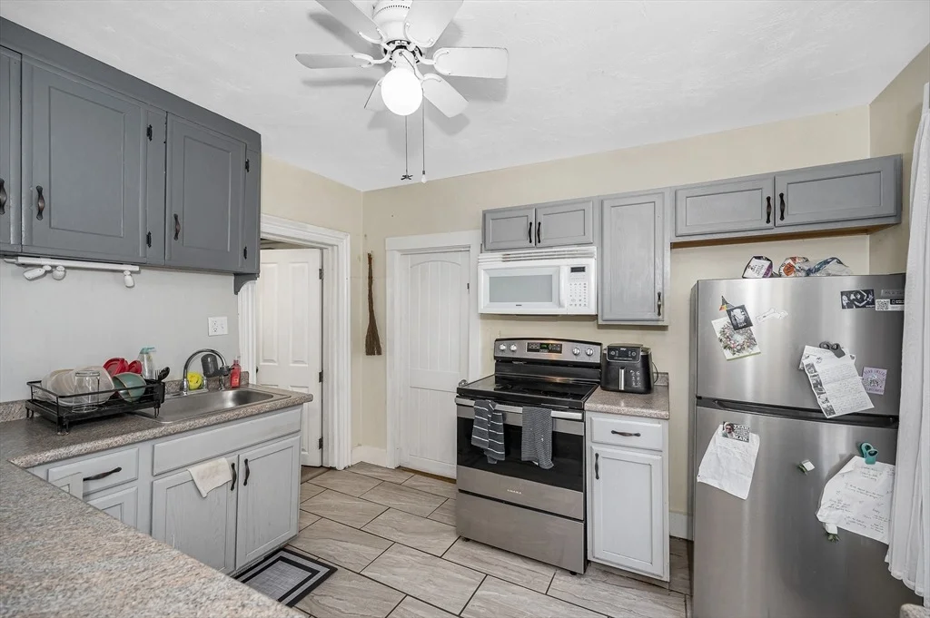 Photo of 2 Lakeview Ave