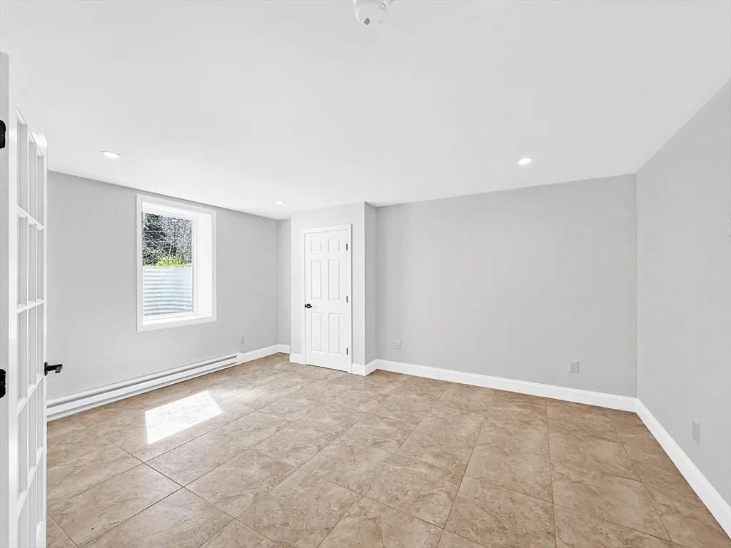 Photo of 2237 Main St