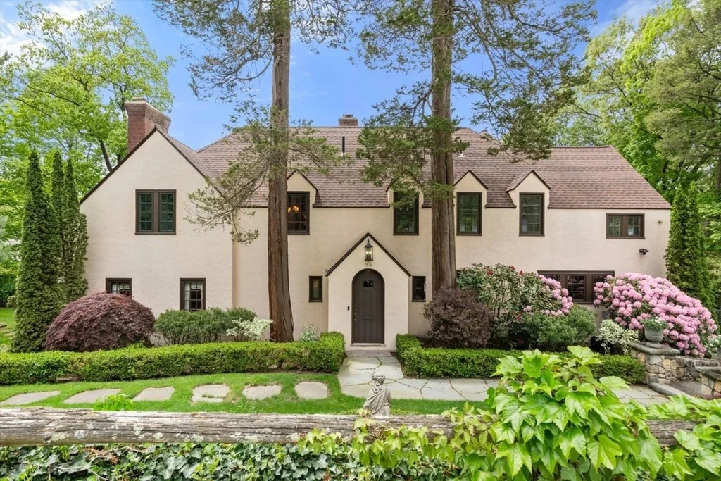 Photo of 85 Gate House Road