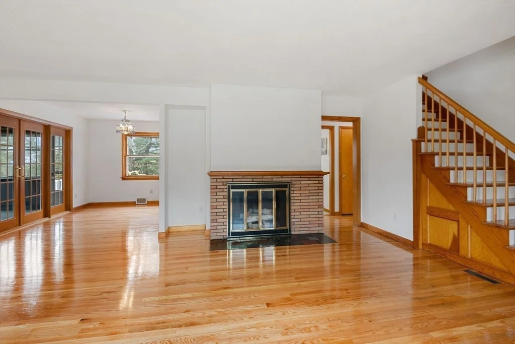 Photo of 20 Laurence Dr